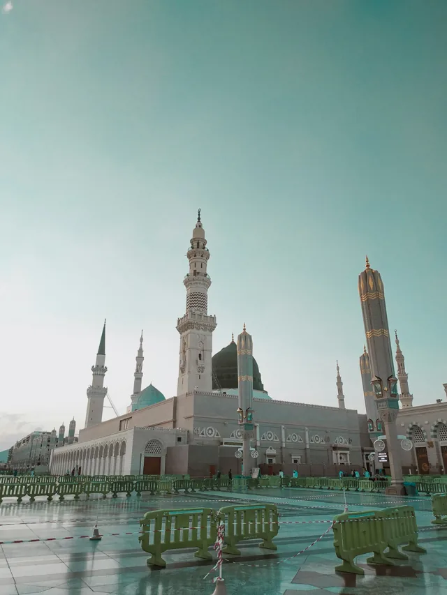 Al-Masjid an-Nabawi in Madinah